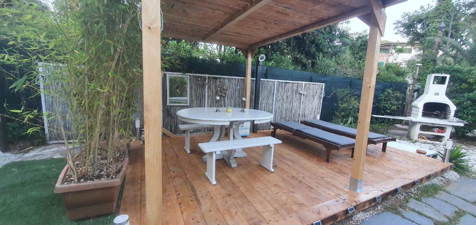 Domusauroom, Relax Nel Cuore Della Versilia - Pet Friendly Viareggio Ngoại thất bức ảnh