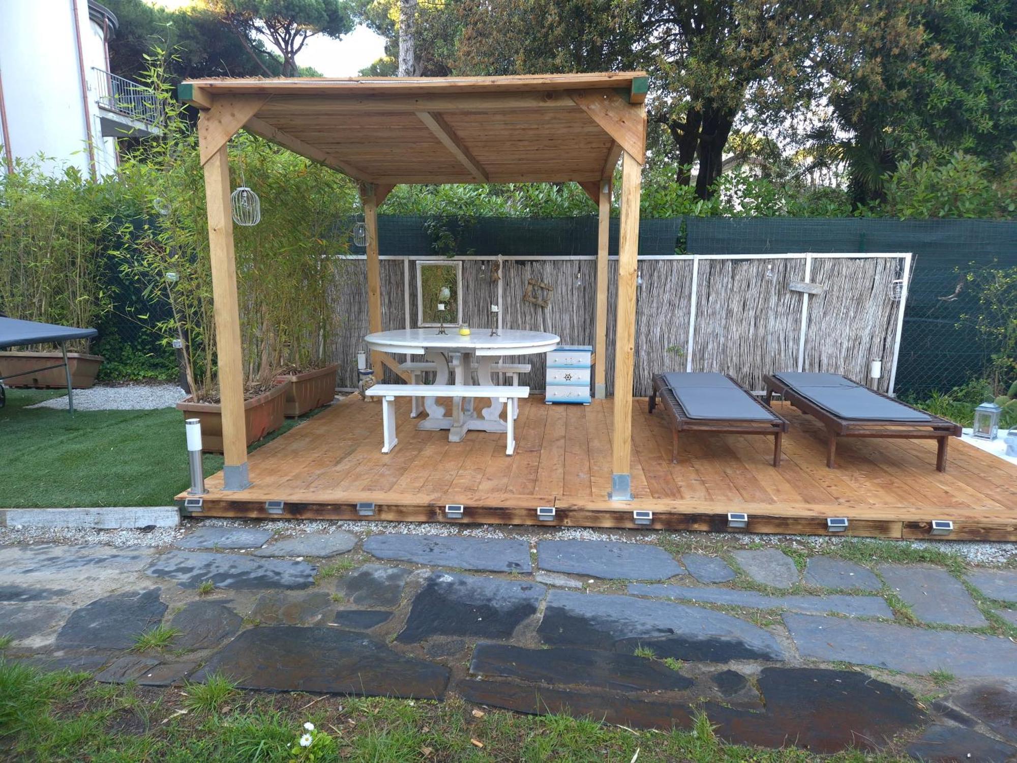 Domusauroom, Relax Nel Cuore Della Versilia - Pet Friendly Viareggio Ngoại thất bức ảnh